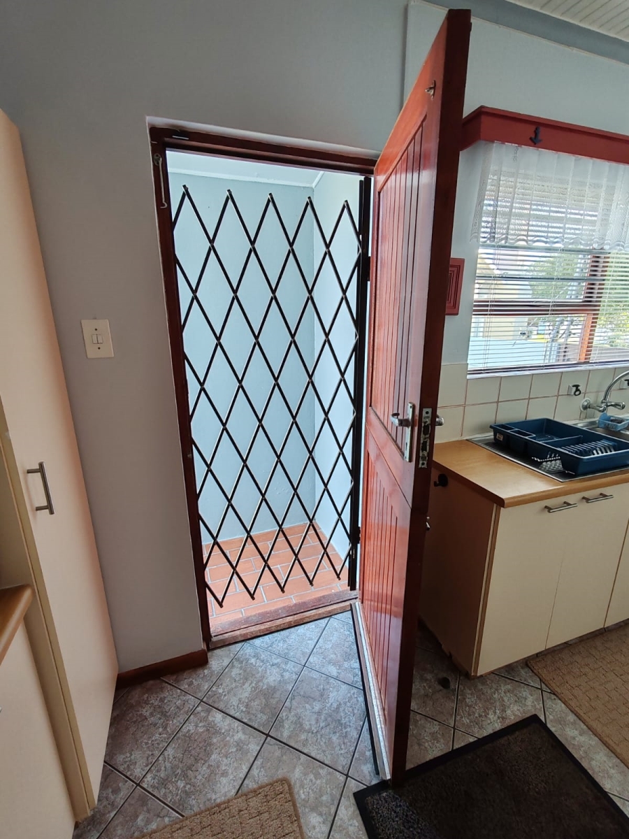 3 Bedroom Property for Sale in De Kelders Western Cape